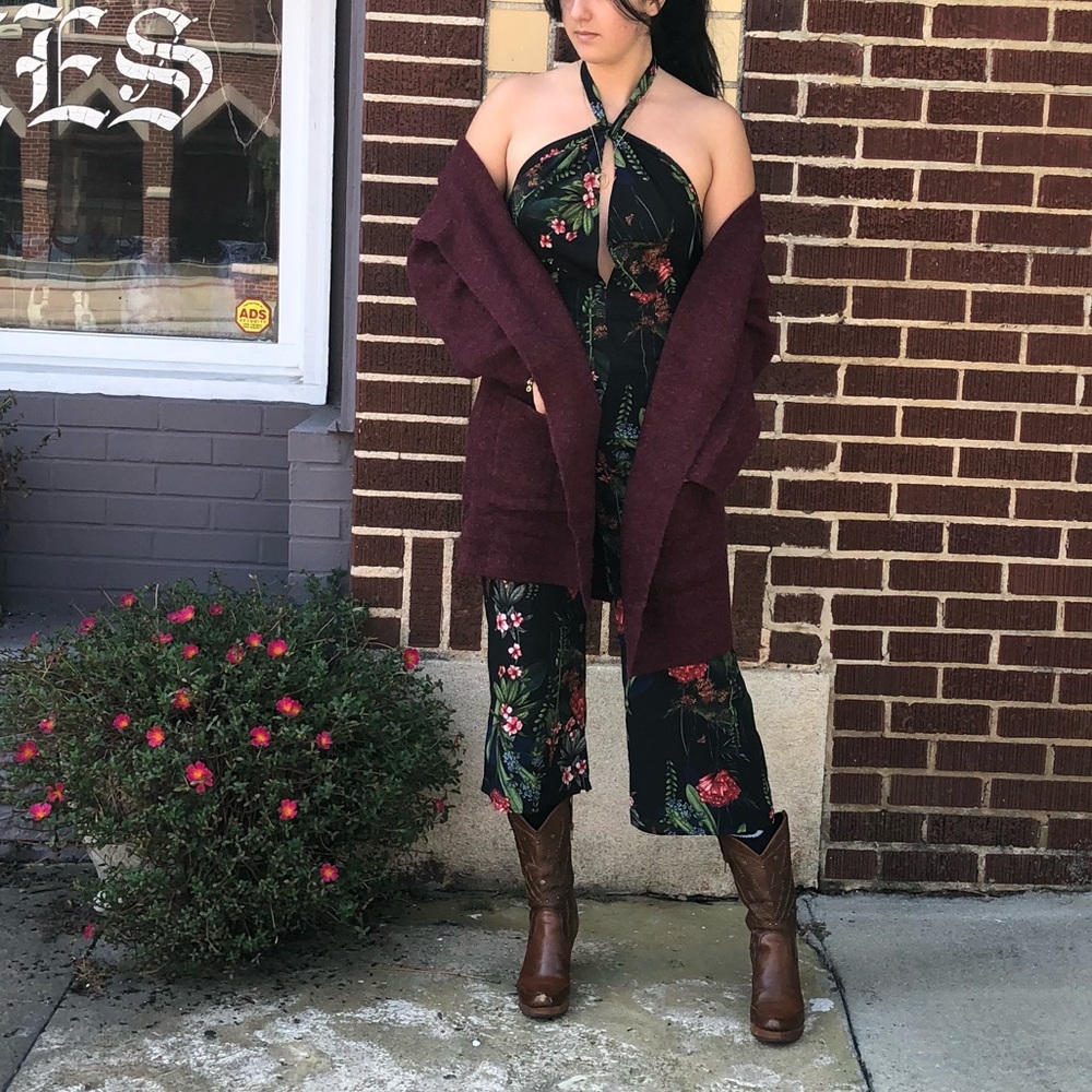 Halter floral Gaucho sleeveless jumpsuit - Picture 8 of 8
